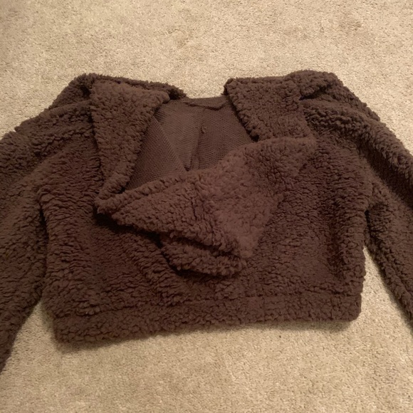 cropped sherpa hoodie - Picture 3 of 3